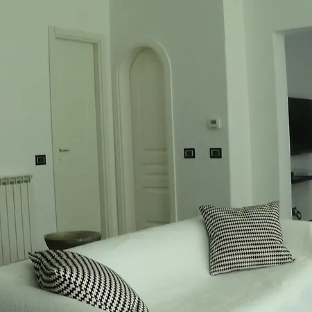 House 22 *